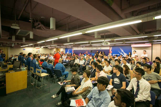 Royal Air Force (RAF) Red Arrows - Visit to HKU SPACE - photo 8