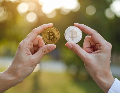 Title: Bitcoin vs Ethereum: What are they? And what for stablecoin