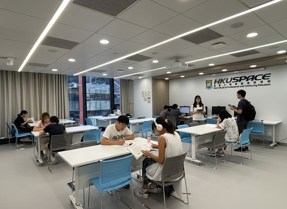 KEK with 8 classrooms, 1 computer lab, and 2 student common rooms.