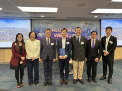 「釋放香港低空經濟潛力─機遇與挑戰」由奧雅納董事何定國先生主講，他帶領校友們深入探討香港低空經濟的機遇與挑戰，並拆解該產業的發展前景與突破潛力。 