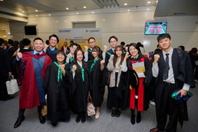 香港大學附屬學院第24屆畢業典禮圓滿舉行 