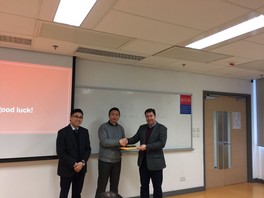 Presentation of souvenir to Mr Ralph Lee (President of Hong Kong Institute of Occupational and Environmental Hygiene) (from left to right: Dr Franky Wong, HKU SPACE; Mr Ralph Lee; Dr Shaun Lundy, University of Greenwich) (2017)