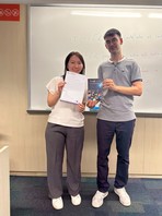 恭喜Jennifer獲得西班牙語初級證書課程的傑出表現獎 ! ¡Felicitaciones! (2026年9月)