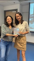 Congratulations to Ms Wong, who has won the Outstanding Performance Award in our Certificate in Spanish (Introductory)! ¡Felicidades! (Oct 2023)